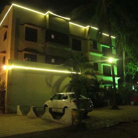 Hotel Sai Regency Daman Ngoại thất bức ảnh