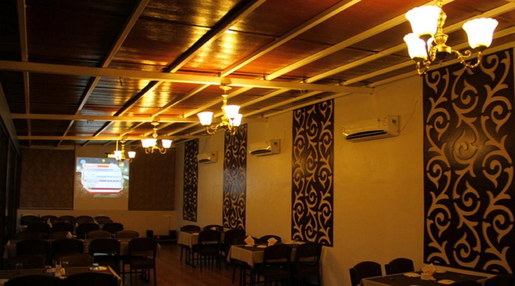Hotel Sai Regency Daman Ngoại thất bức ảnh