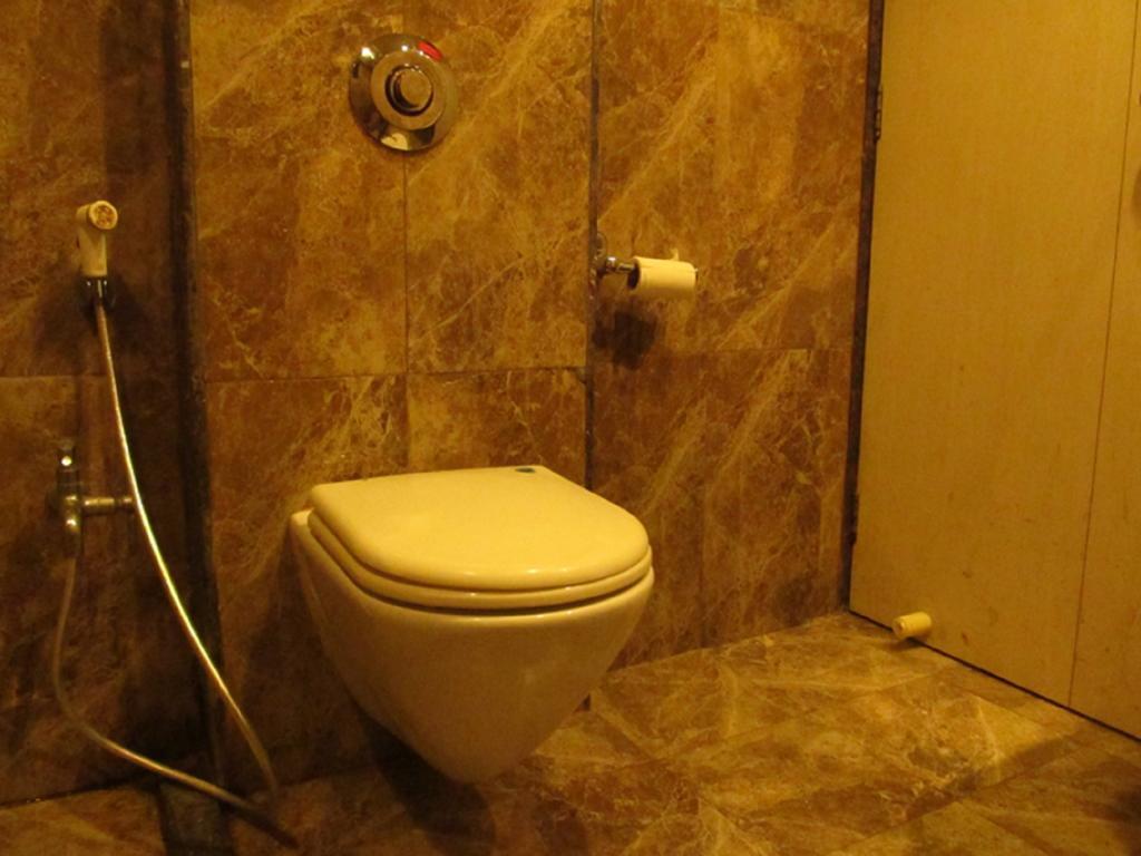 Hotel Sai Regency Daman Phòng bức ảnh