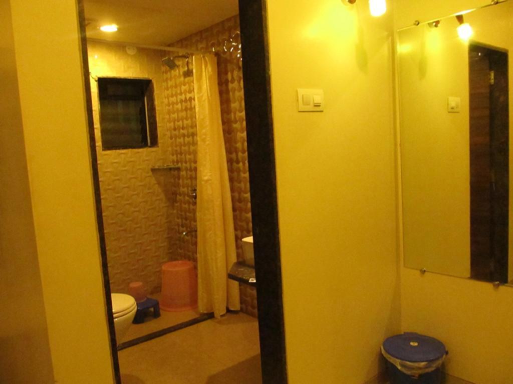 Hotel Sai Regency Daman Ngoại thất bức ảnh