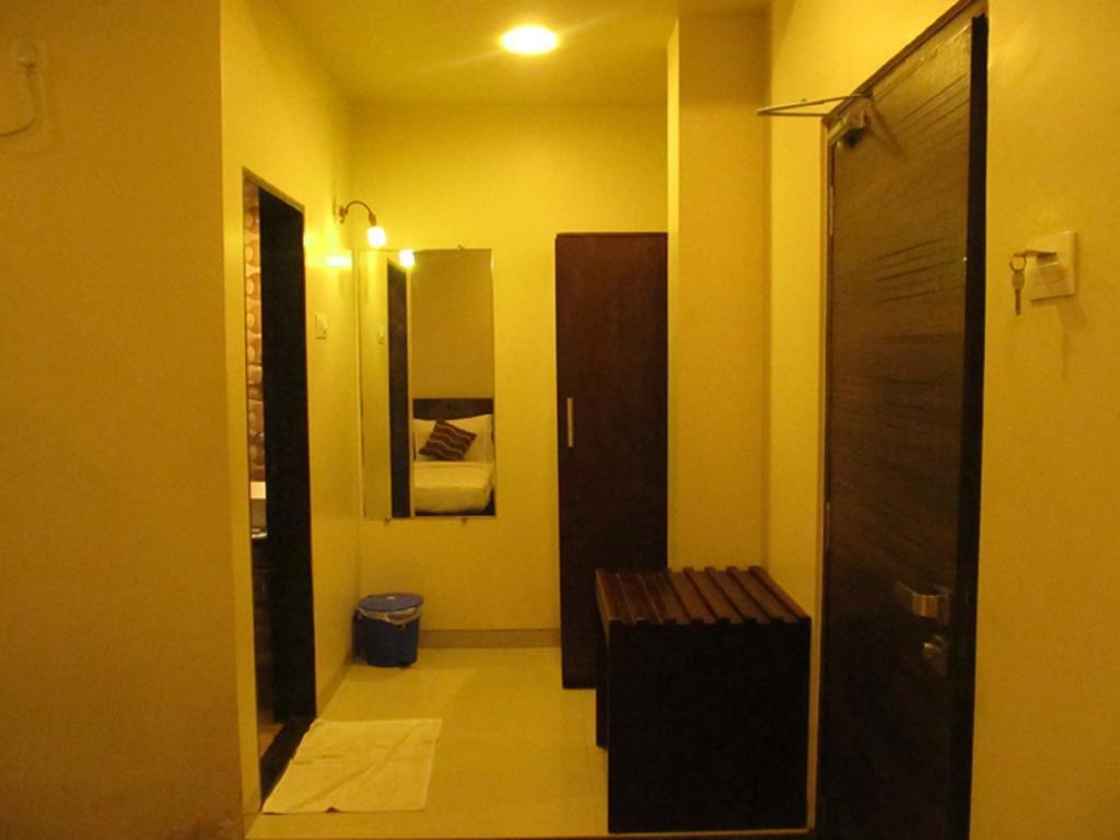Hotel Sai Regency Daman Ngoại thất bức ảnh