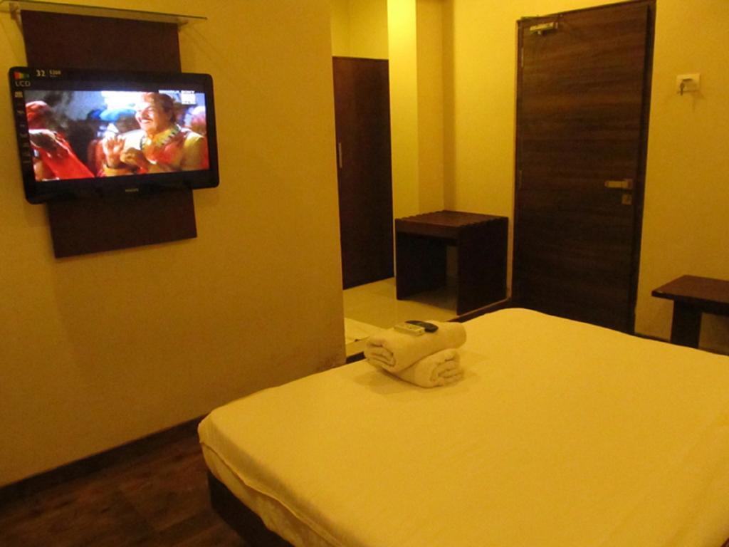 Hotel Sai Regency Daman Ngoại thất bức ảnh