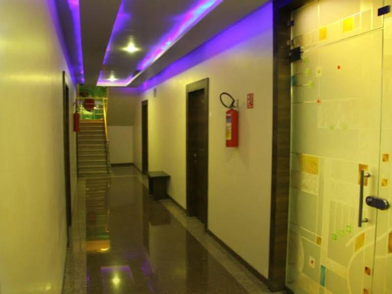 Hotel Sai Regency Daman Ngoại thất bức ảnh